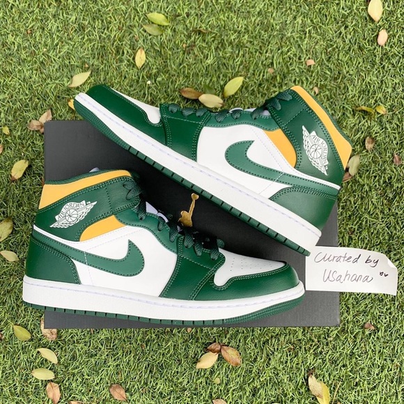 Men’s Nike Air Jordan 1 mid white green shoes - Picture 4 of 4